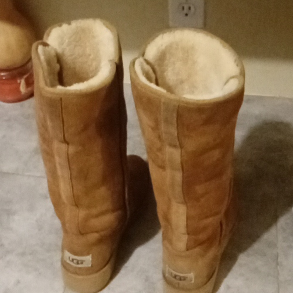 UGG boots size 7 women - Picture 5 of 6
